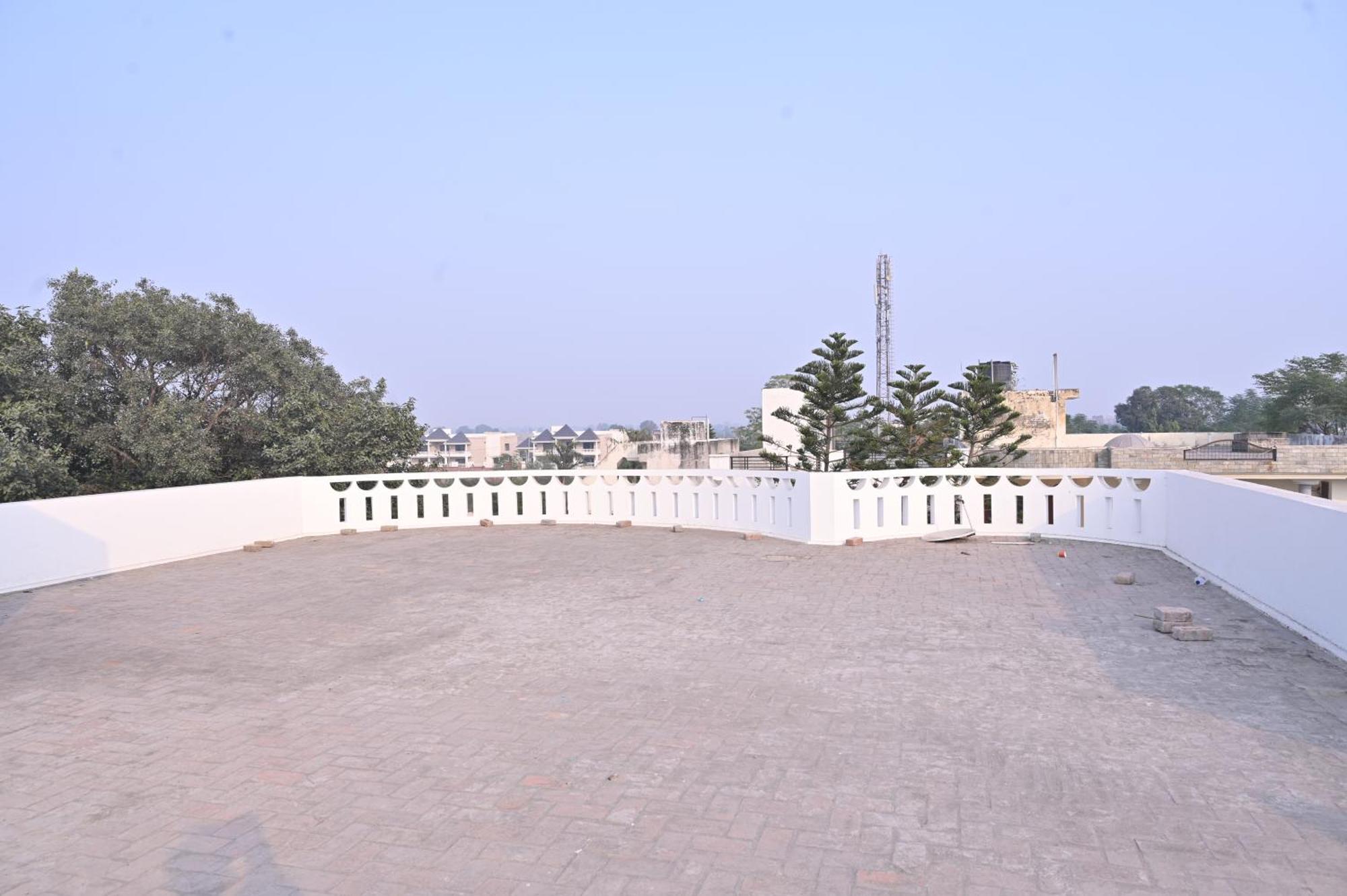 Paradise Island Amritsar Exteriör bild