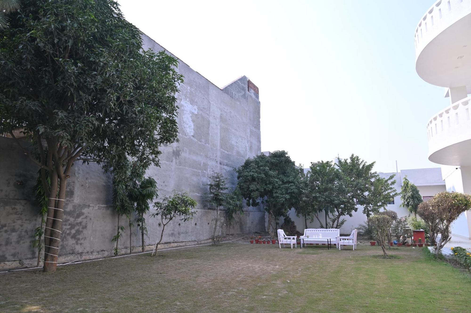 Paradise Island Amritsar Exteriör bild